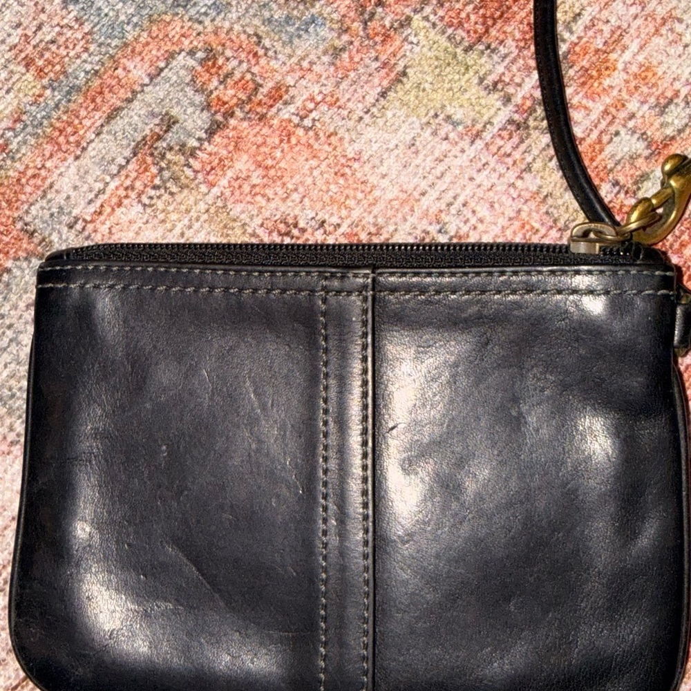 Coach Leatherware Vintage Black Leather Wristlet - Picture 7 of 8